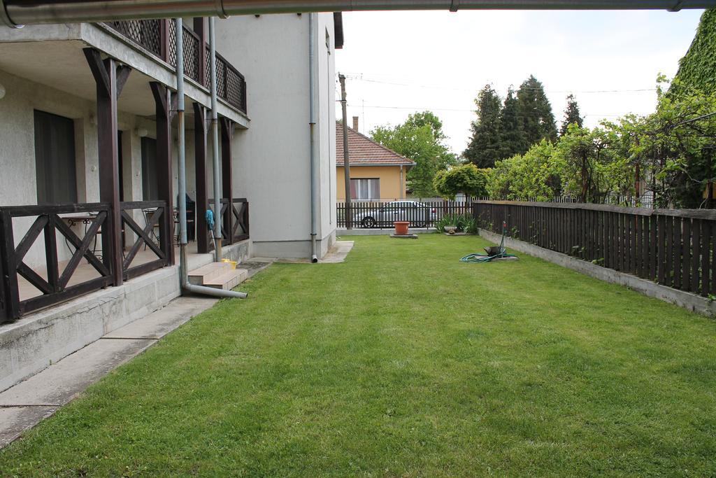 Bestapartman Balatonboglár Zimmer foto